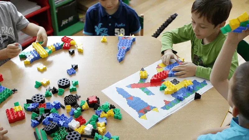 Klocki Morphun — zabawki konstrukcyjne edukacyjne angielskiej marki
